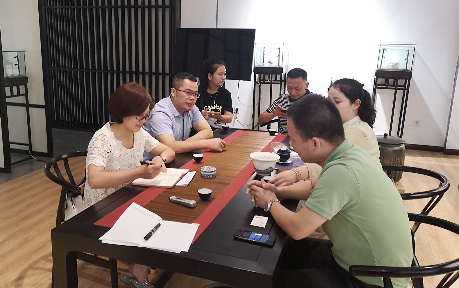 会谈.jpg