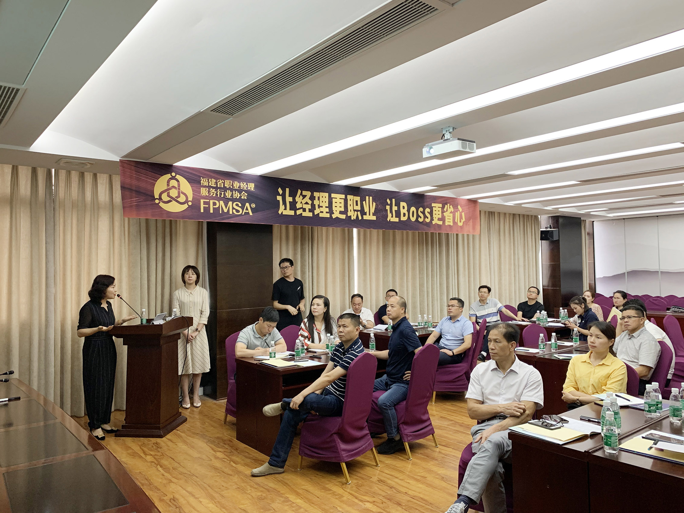 现场图右.jpg