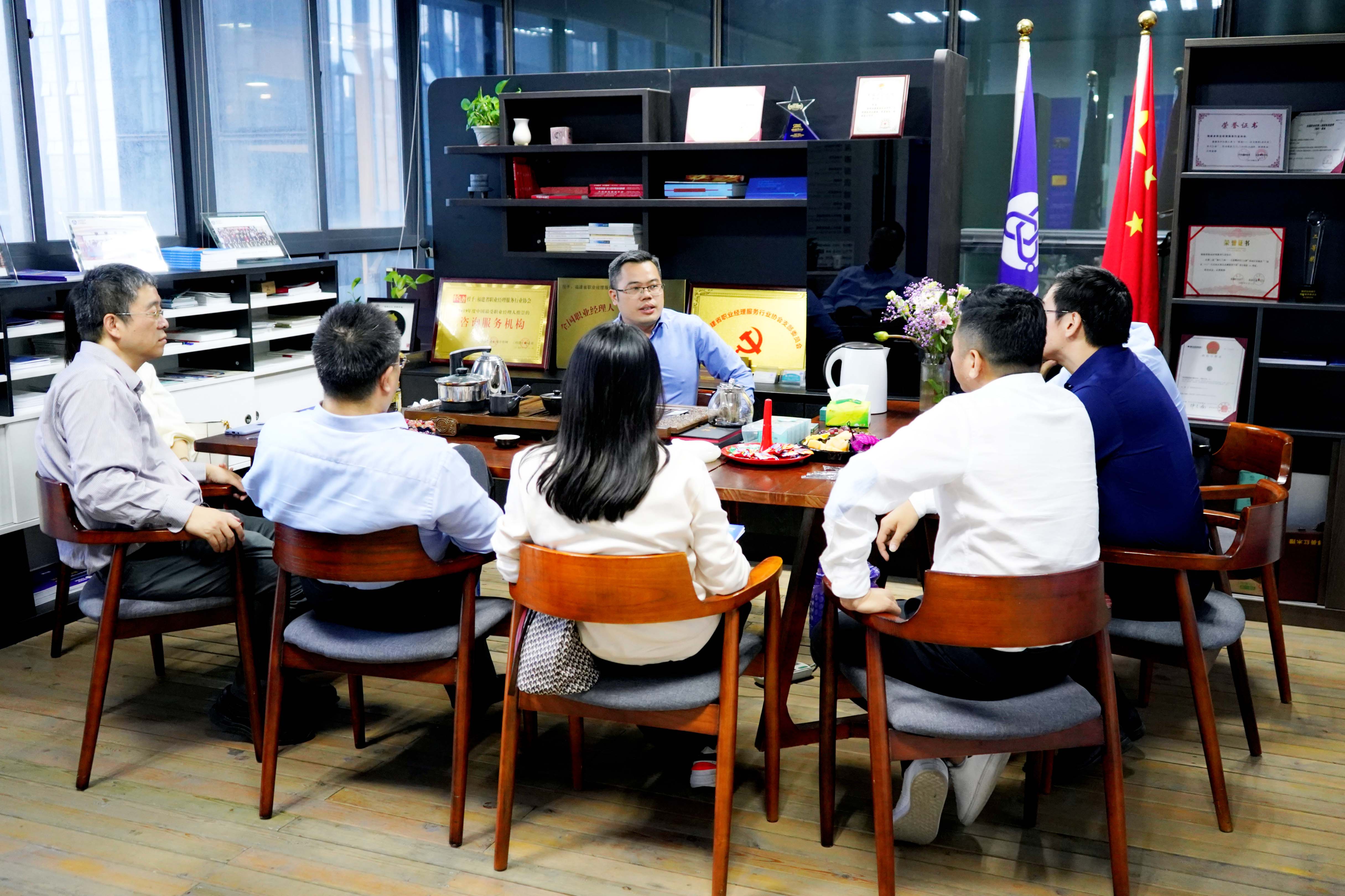 1603864750742018646.jpg 会谈现场2.jpg